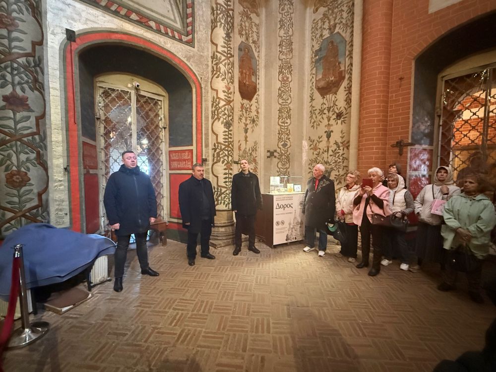 Посещение с экскурсией Собора Покрова Пресвятой Богородицы на Рву